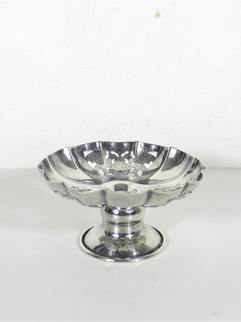 1910 Victorian Silver Plate Phoenix and Shield Ring or Candy Dish English Silver